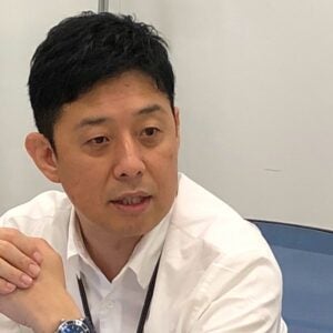 町田  賢一 氏